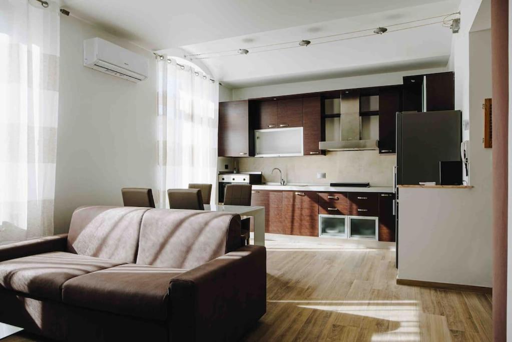 La Terra Del Mare Apartment Специя Екстериор снимка
