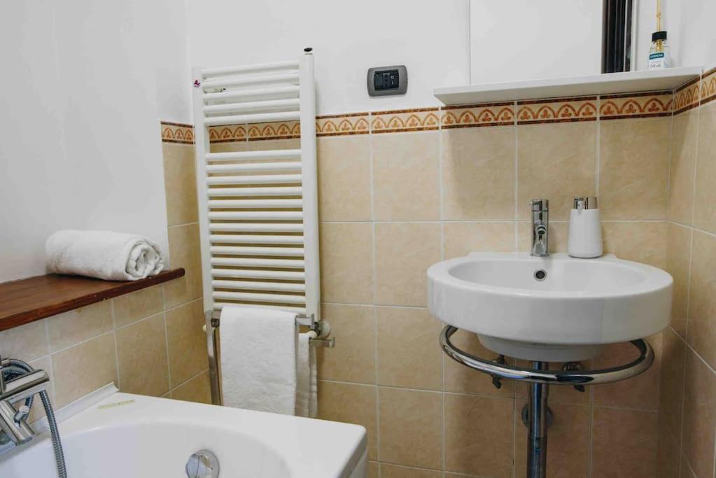 La Terra Del Mare Apartment Специя Екстериор снимка
